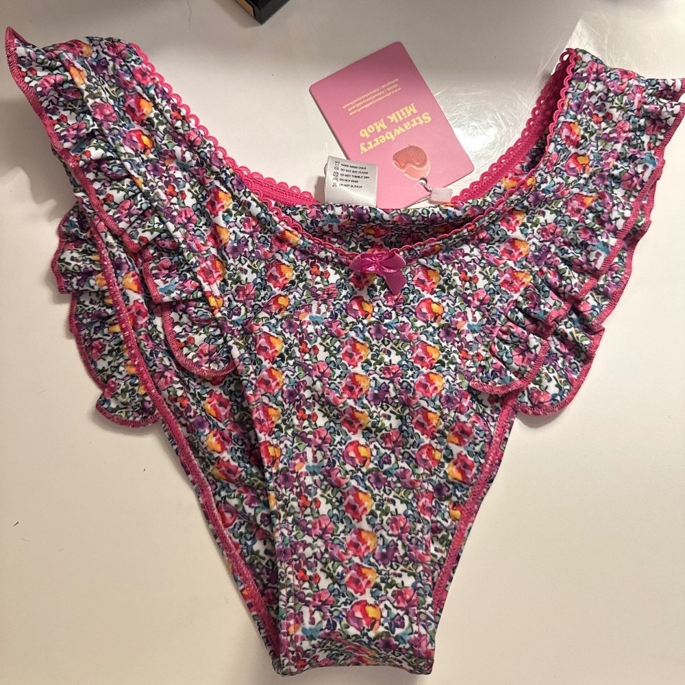 Saint Tropez Bottom
